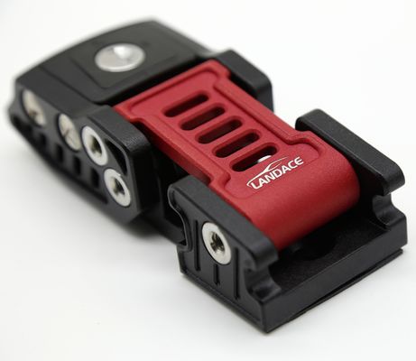 Rok 2018- Czarny zestaw zamkowy z procesem CNC do przygód terenowych