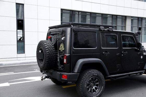 Off Road Jeep Wrangler JK Akcesoria Aluminiowe Stopy Płaska platforma dachówka w kolorze czarnym