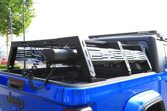 Uniwersalne stojaki 4x4 dla ciężarówek