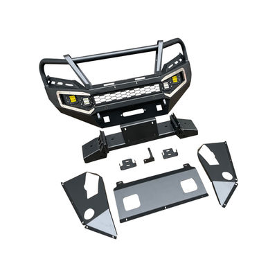 Zastosowany stalowy tylny zderzak do samochodu Mitsubishi Triton 1982-1990 rok