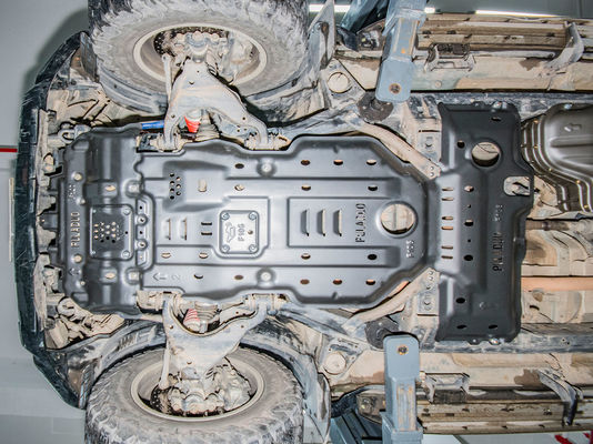 Podwozie Auto Boby Części silnika Dolna tabliczka ochronna dla Land Cruiser 150 Łatwe zainstalowanie