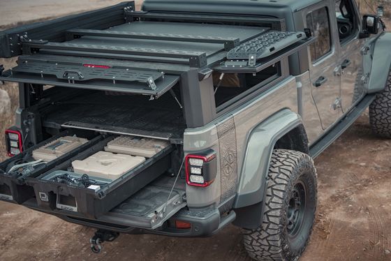 Rok 2020- JEEP Pickup 4x4 Semi-High Bed Canopy dla dodatkowej przestrzeni magazynowej