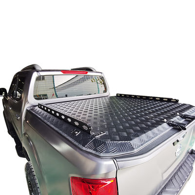 NP300 Navara Twarda, wyciągająca się pokrywka Tonneau