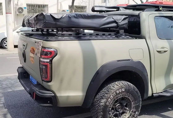 NP300 Navara Twarda, wyciągająca się pokrywka Tonneau