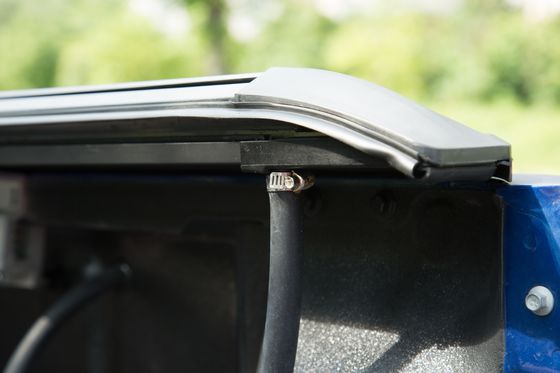 NP300 Powdowe powłoki 4X4 Akcesoria Tonneau Cover dla Ford Ranger T6 Pickup