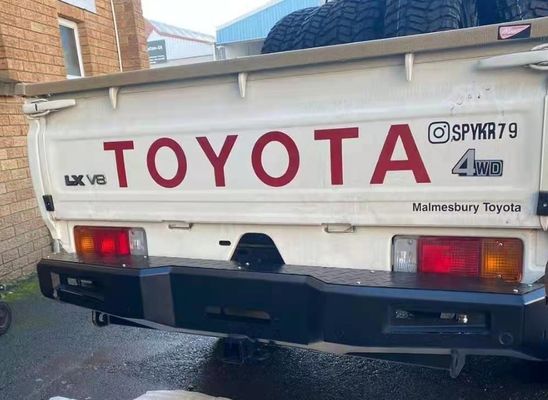 TOYOTA TRUCK LC79 tylne zderzaki w kolorze czarnym z materiałem stalowym i akcesoriami