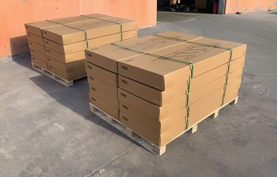 Zwiększ zdolności LC200 w terenie z dostosowanym zestawem podnośników dachowych Slimline II