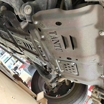 Czarna farba 5,0 mm Płytka ochronna podwozia dla ciężkiego pojazdu Toyota Tundra 2018-2019