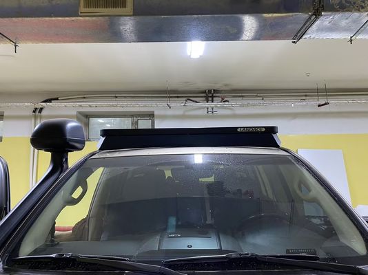 Umiejscowienie dachu Uniwersalny stojak dachowy 4x4 dla Toyota 4 Runner E-Coat i powłoka powleczona