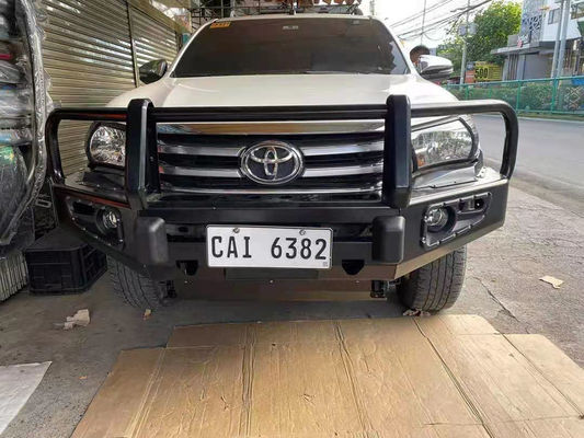 Tyłko z uchwytem Jerrycan i nośnikiem opon Najwyższa wydajność dla Toyoty Hilux