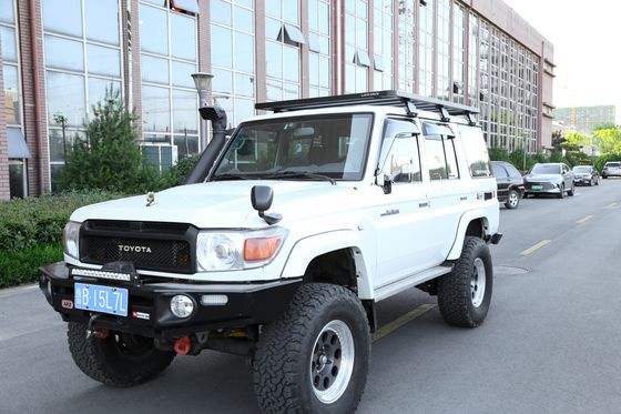 Toyota Lc 76 4x4 Akcesoria do pojazdów Raki na płaskim dachu z powłoką napędową i aluminium