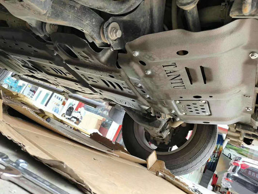 Ochrona podwozia dla pojazdów Toyota Tundra i Sequoia 2009- 4X4