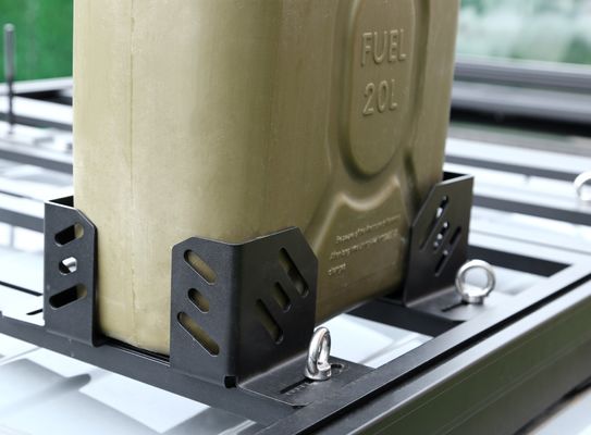 Czarny 102*100*103mm 4x4 Akcesoria zewnętrzne pojazdu Części metalowe Drum Holder Oil Drum Bracket