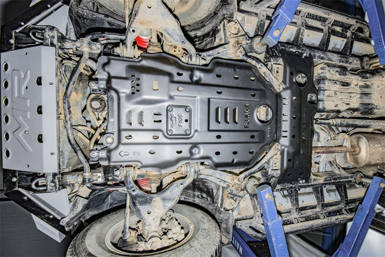 Podwozie samochodu 4x4 Zewnętrzny dostęp Dries Aluminium Stopy Stalowe FJ Cruiser Podwozie Skid Plate Motor Guard
