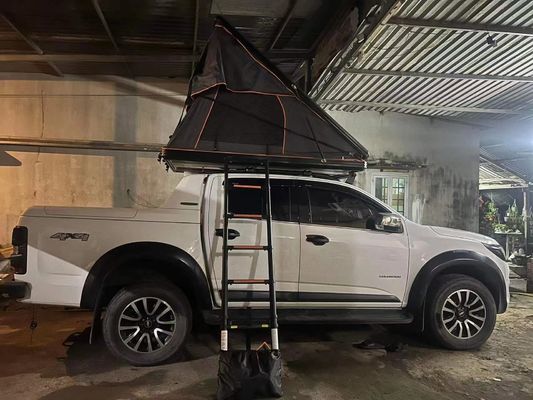 Akcesoria do dachów samochodów terenowych 4x4 Clamshell Aluminium Hard Shell Dachowy namiot 4 osoby