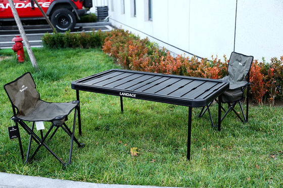 Jeep Wrangler Deformable Tailgate Wewnętrzny stół zewnętrzny Stojak do przechowywania ładunków